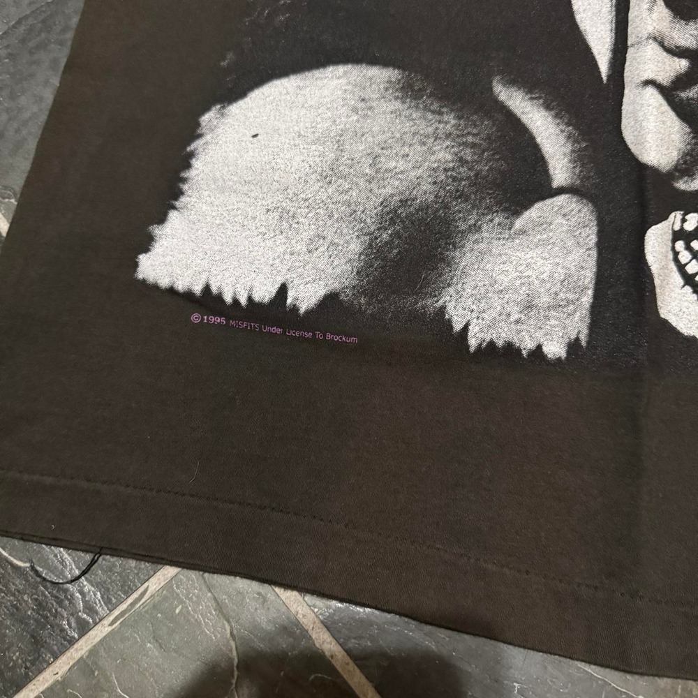 VINTAGE 1995 Misfits FADED black Graphic Tee GIANT TAG - Large - Picture 5 of 8